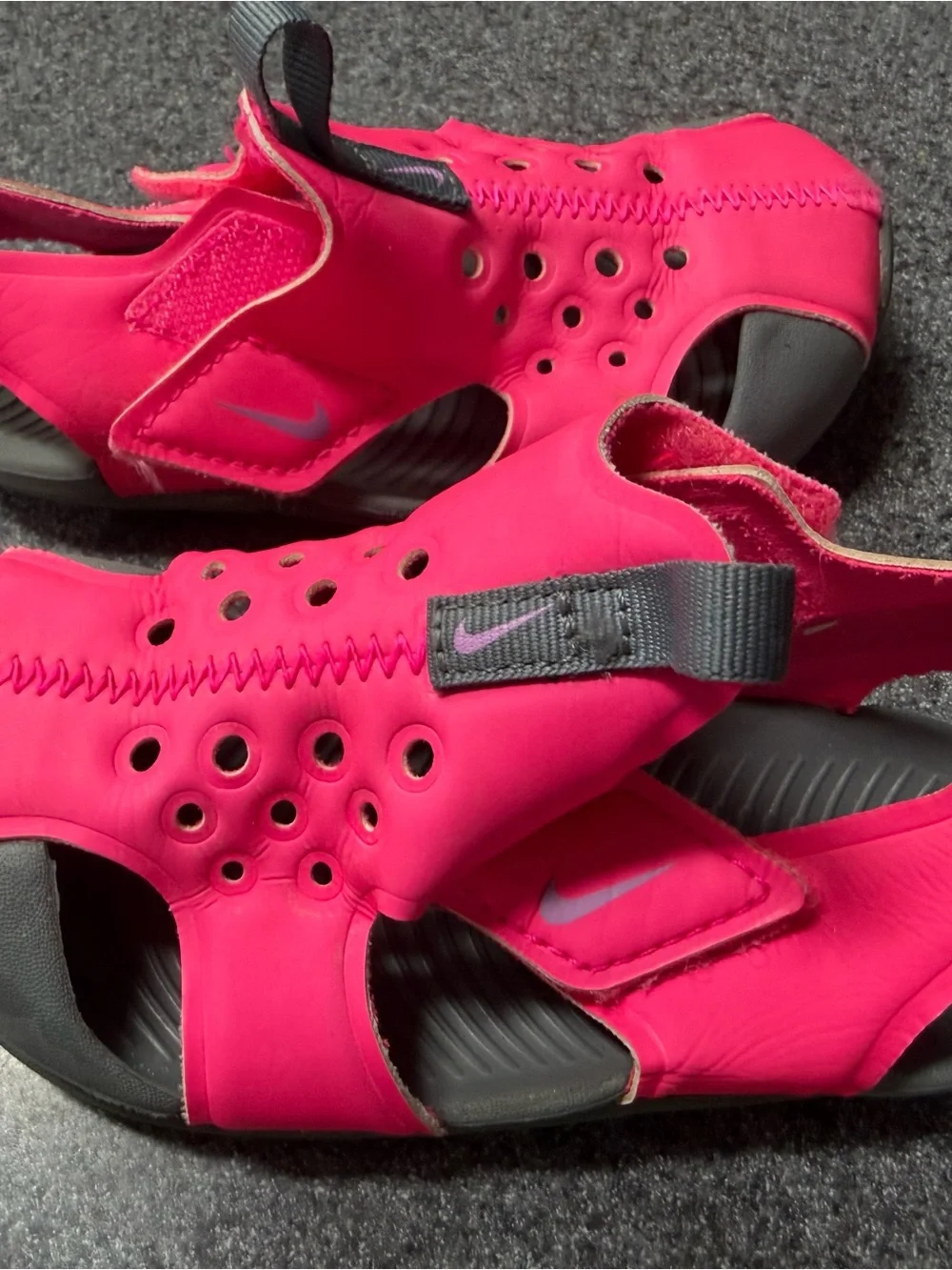Nike toddler water